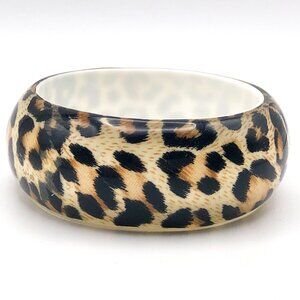 Leopard print wide bangle bracelet – chunky acrylic lucite style animal print